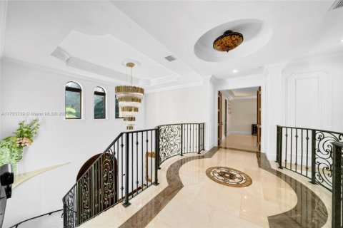 Villa ou maison à vendre à Pinecrest, Floride: 9 chambres, 755.85 m2 № 1764806 - photo 19