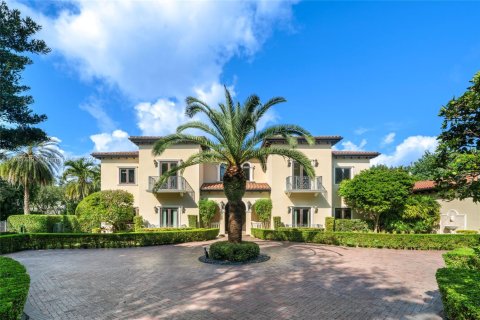 Villa ou maison à vendre à Pinecrest, Floride: 9 chambres, 755.85 m2 № 1764806 - photo 2