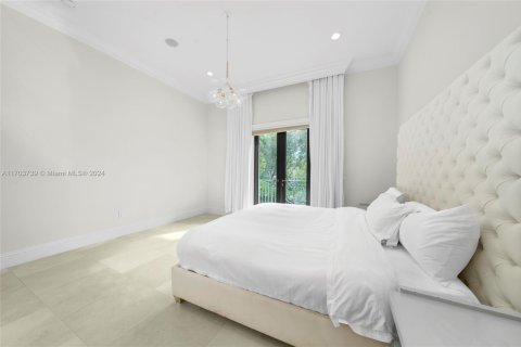 Villa ou maison à vendre à Pinecrest, Floride: 9 chambres, 755.85 m2 № 1764806 - photo 28