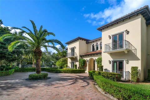Villa ou maison à vendre à Pinecrest, Floride: 9 chambres, 755.85 m2 № 1764806 - photo 3