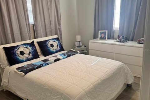 Casa en alquiler en Orlando, Florida, 3 dormitorios, 171.59 m2 № 1888549 - foto 11