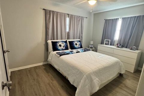 Casa en alquiler en Orlando, Florida, 3 dormitorios, 171.59 m2 № 1888549 - foto 9