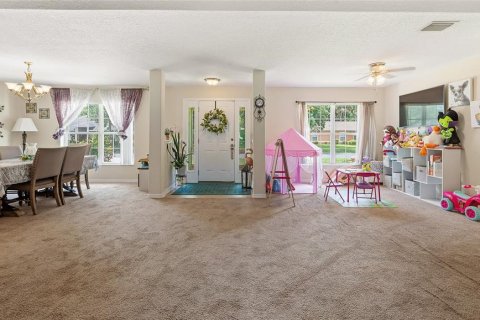 House in Palm Coast, Florida 4 bedrooms, 226.68 sq.m. № 2098276 - photo 6