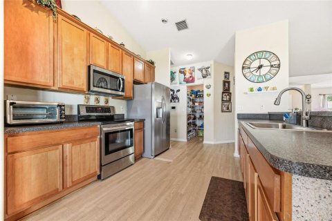 House in Palm Coast, Florida 4 bedrooms, 226.68 sq.m. № 2098276 - photo 14