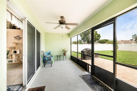 House in Palm Coast, Florida 4 bedrooms, 226.68 sq.m. № 2098276 - photo 26