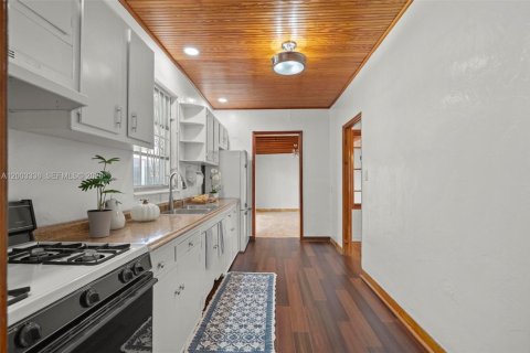 Купить виллу или дом в Майами, Флорида 2 спальни, 145.3м2, № 2066802 - фото 18