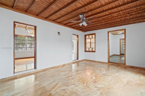 Купить виллу или дом в Майами, Флорида 2 спальни, 145.3м2, № 2066802 - фото 15