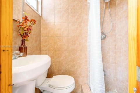 Купить виллу или дом в Майами, Флорида 2 спальни, 145.3м2, № 2066802 - фото 29