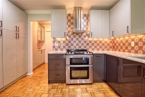 Купить виллу или дом в Сарасота, Флорида 7 комнат, 172.05м2, № 1916055 - фото 18