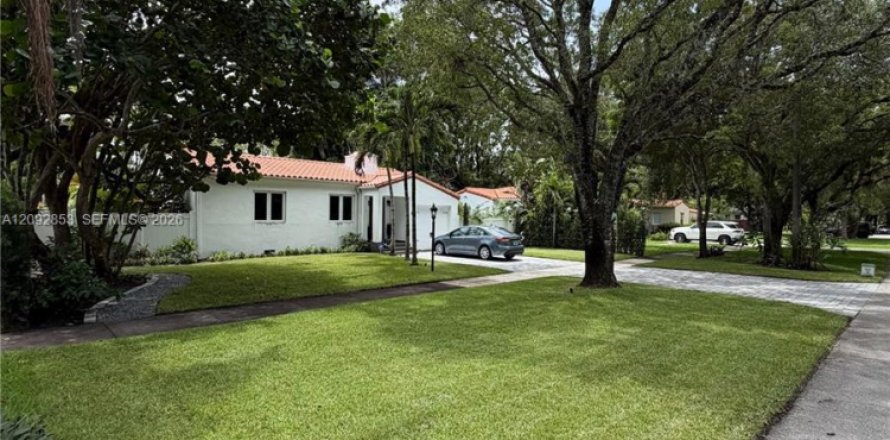 Villa ou maison à Miami Shores, Floride 2 chambres, 107.3 m2 № 2377167