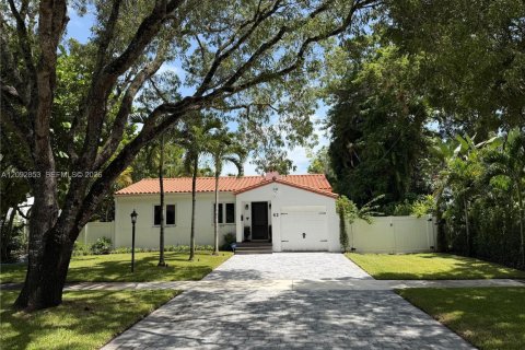 Villa ou maison à vendre à Miami Shores, Floride: 2 chambres, 107.3 m2 № 2377167 - photo 6
