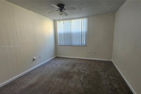 Copropriété à louer à Davie, Floride: 2 chambres, 92.9 m2 № 2042218 - photo 9