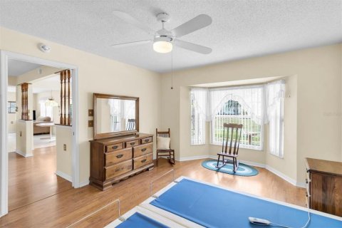 Condo in New Port Richey, Florida, 2 bedrooms № 2103474 - photo 18