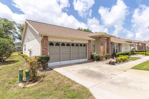 Condo in New Port Richey, Florida, 2 bedrooms № 2103474 - photo 30