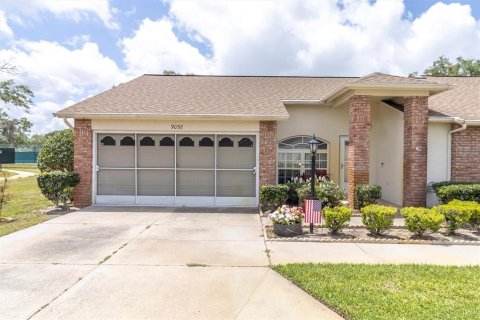 Condo in New Port Richey, Florida, 2 bedrooms  № 2103474