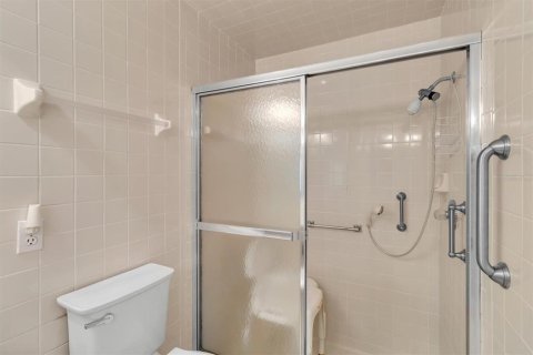 Condo in New Port Richey, Florida, 2 bedrooms № 2103474 - photo 20
