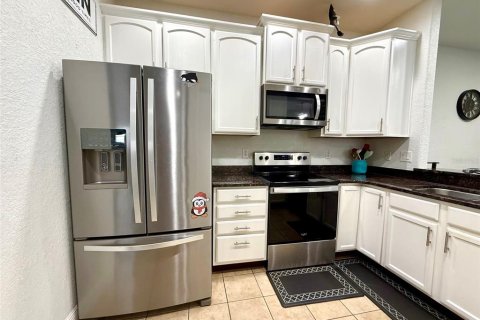 House in Clermont, Florida 3 bedrooms, 132.48 sq.m. № 2201533 - photo 6
