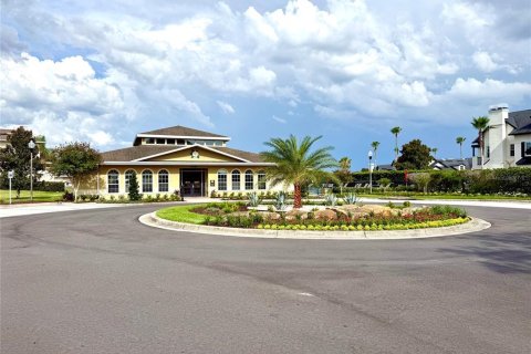 House in Clermont, Florida 3 bedrooms, 132.48 sq.m. № 2201533 - photo 20