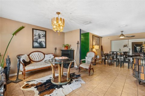 Casa en venta en Daytona Beach, Florida, 3 dormitorios, 135.08 m2 № 2099313 - foto 3