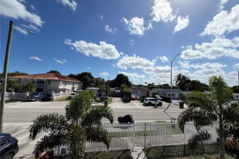 Villa ou maison à Hialeah, Floride 2 chambres № 2432425