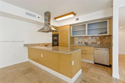 Condominio en alquiler en Hallandale Beach, Florida, 2 dormitorios, 165.55 m2 № 2053335 - foto 7