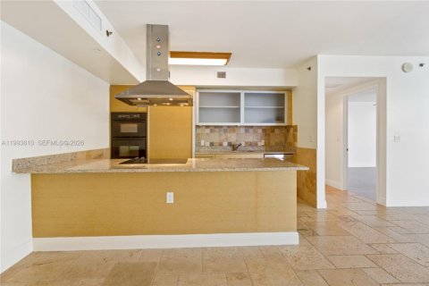 Condominio en alquiler en Hallandale Beach, Florida, 2 dormitorios, 165.55 m2 № 2053335 - foto 5