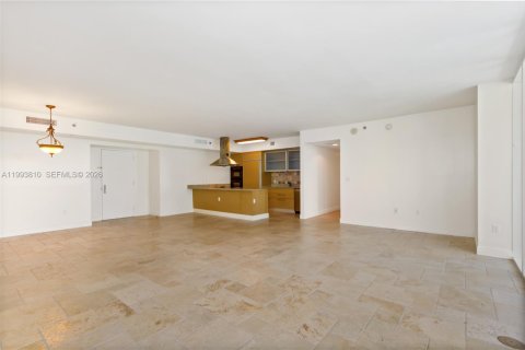 Condominio en alquiler en Hallandale Beach, Florida, 2 dormitorios, 165.55 m2 № 2053335 - foto 8