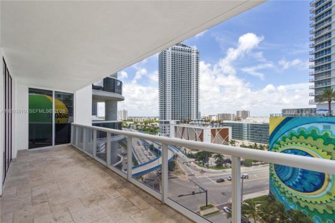 Condominio en alquiler en Hallandale Beach, Florida, 2 dormitorios, 165.55 m2 № 2053335 - foto 23