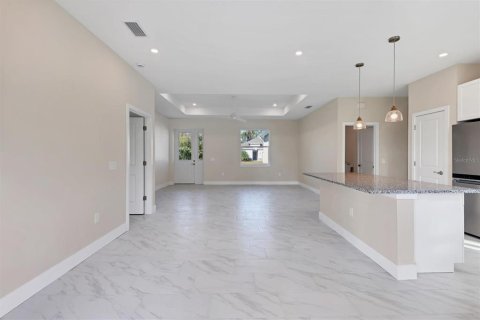 Casa en venta en North Port, Florida, 3 dormitorios, 141.49 m2 № 1435874 - foto 14