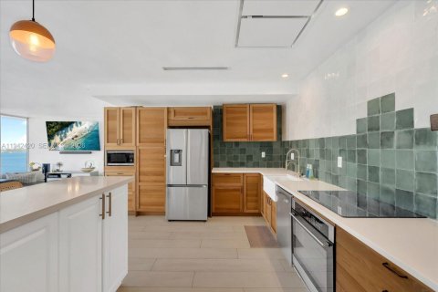 Купить кондоминиум в Майами, Флорида 2 спальни, 158.21м2, № 2005675 - фото 14