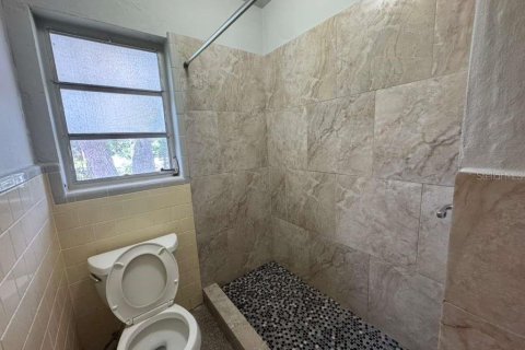 House in Orlando, Florida 3 bedrooms, 150.41 sq.m. № 2217960 - photo 9