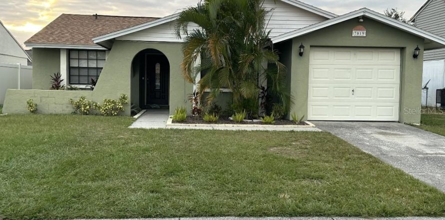 Villa ou maison à Tampa, Floride 3 chambres, 112.23 m2 № 2386322