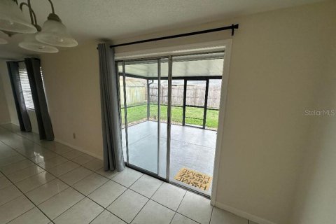 Villa ou maison à louer à Tampa, Floride: 3 chambres, 112.23 m2 № 2386322 - photo 5