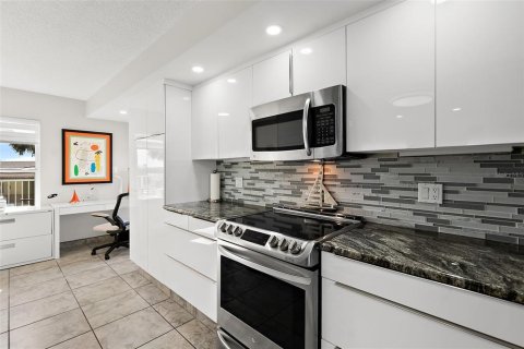 Copropriété à vendre à Daytona Beach, Floride: 2 chambres, 150.04 m2 № 1539150 - photo 29