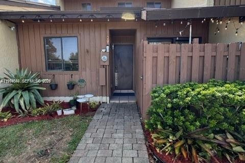 Adosado en Davie, Florida 2 dormitorios, 123.19 m2 № 2066923