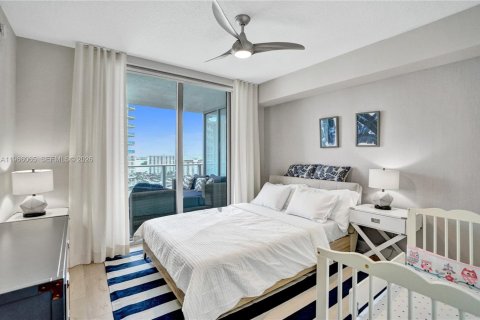 Copropriété à louer à Sunny Isles Beach, Floride: 2 chambres, 143.16 m2 № 2028945 - photo 30