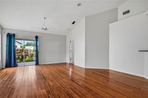 House in Sarasota, Florida 3 bedrooms, 111.02 sq.m. № 2405242 - photo 8