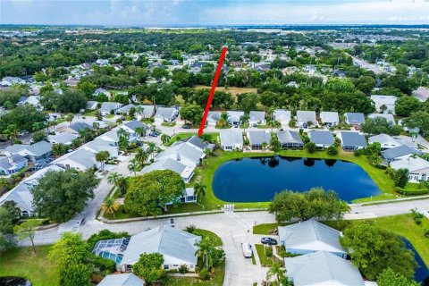 House in Sarasota, Florida 3 bedrooms, 111.02 sq.m. № 2405242 - photo 22