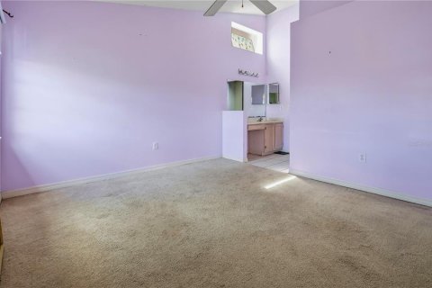 House in Sarasota, Florida 3 bedrooms, 111.02 sq.m. № 2405242 - photo 11