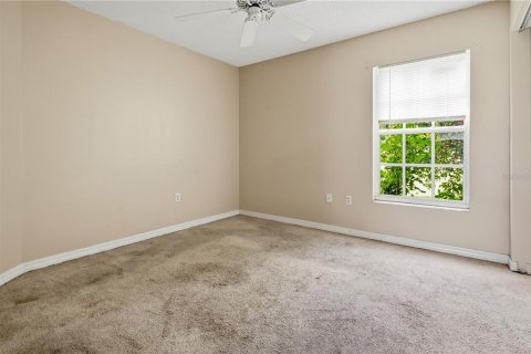 House in Sarasota, Florida 3 bedrooms, 111.02 sq.m. № 2405242 - photo 16