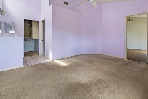 House in Sarasota, Florida 3 bedrooms, 111.02 sq.m. № 2405242 - photo 12