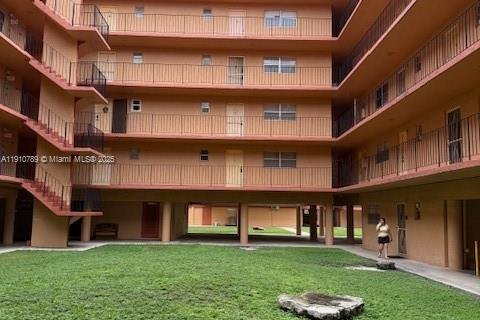 Купить кондоминиум в Хайалиа, Флорида 2 спальни, 92.72м2, № 2082237 - фото 26