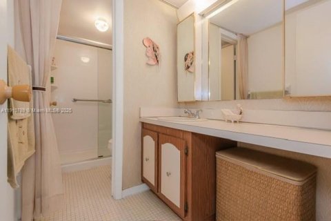 Купить кондоминиум в Хайалиа, Флорида 2 спальни, 92.72м2, № 2082237 - фото 14