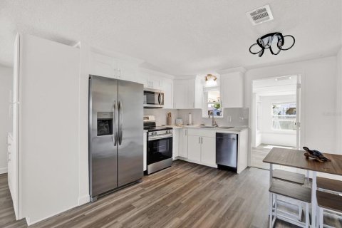 Villa ou maison à vendre à Hudson, Floride: 2 chambres, 89.93 m2 № 1853690 - photo 5