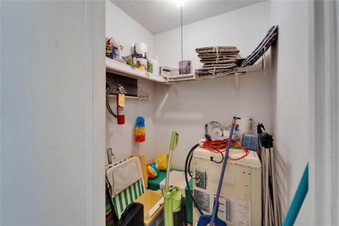 Condo in Clearwater, Florida, 1 bedroom  № 1691029 - photo 29