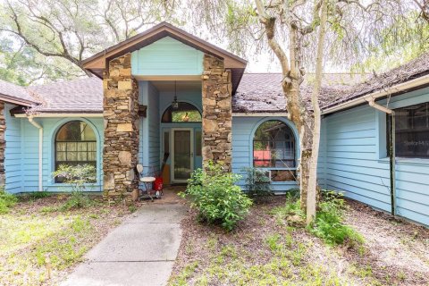House in Apopka, Florida 3 bedrooms, 244.52 sq.m. № 1771617 - photo 2
