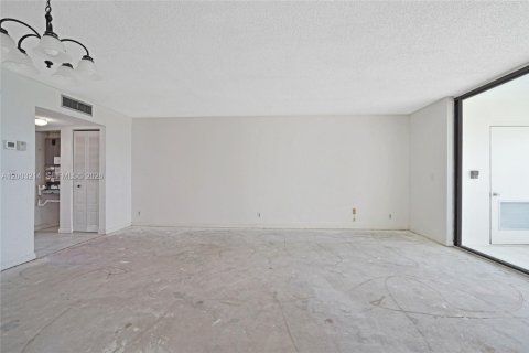 Copropriété à vendre à Margate, Floride: 2 chambres, 92.9 m2 № 2066352 - photo 4