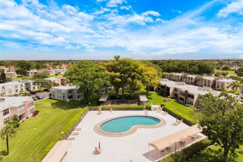 Copropriété à vendre à Margate, Floride: 2 chambres, 92.9 m2 № 2066352 - photo 21