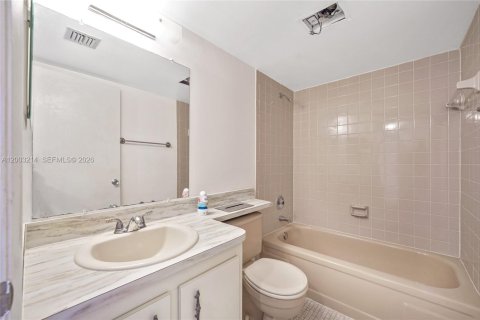 Copropriété à vendre à Margate, Floride: 2 chambres, 92.9 m2 № 2066352 - photo 11