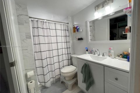 Купить кондоминиум в Дирфилд-Бич, Флорида 2 спальни, 83.61м2, № 2013728 - фото 6